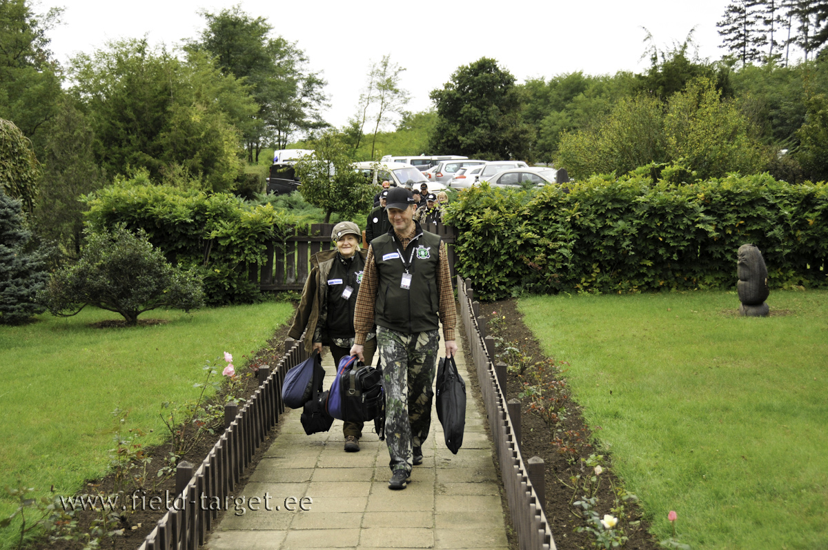 Ja nüüd juba püssidega testialale